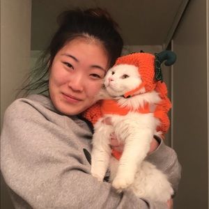 Meet your Posher, Angela